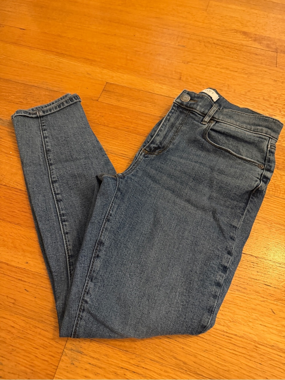 LOFT Skinny Jeans in Medium Blue Wash